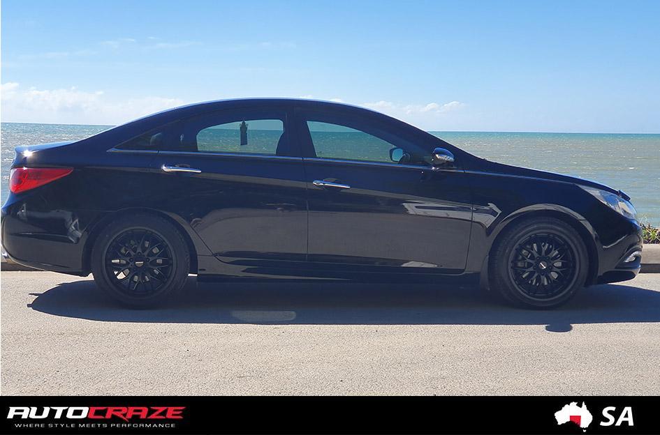 HYUNDAI I45 CHEETAH SPORTS BLACK SUEDE
